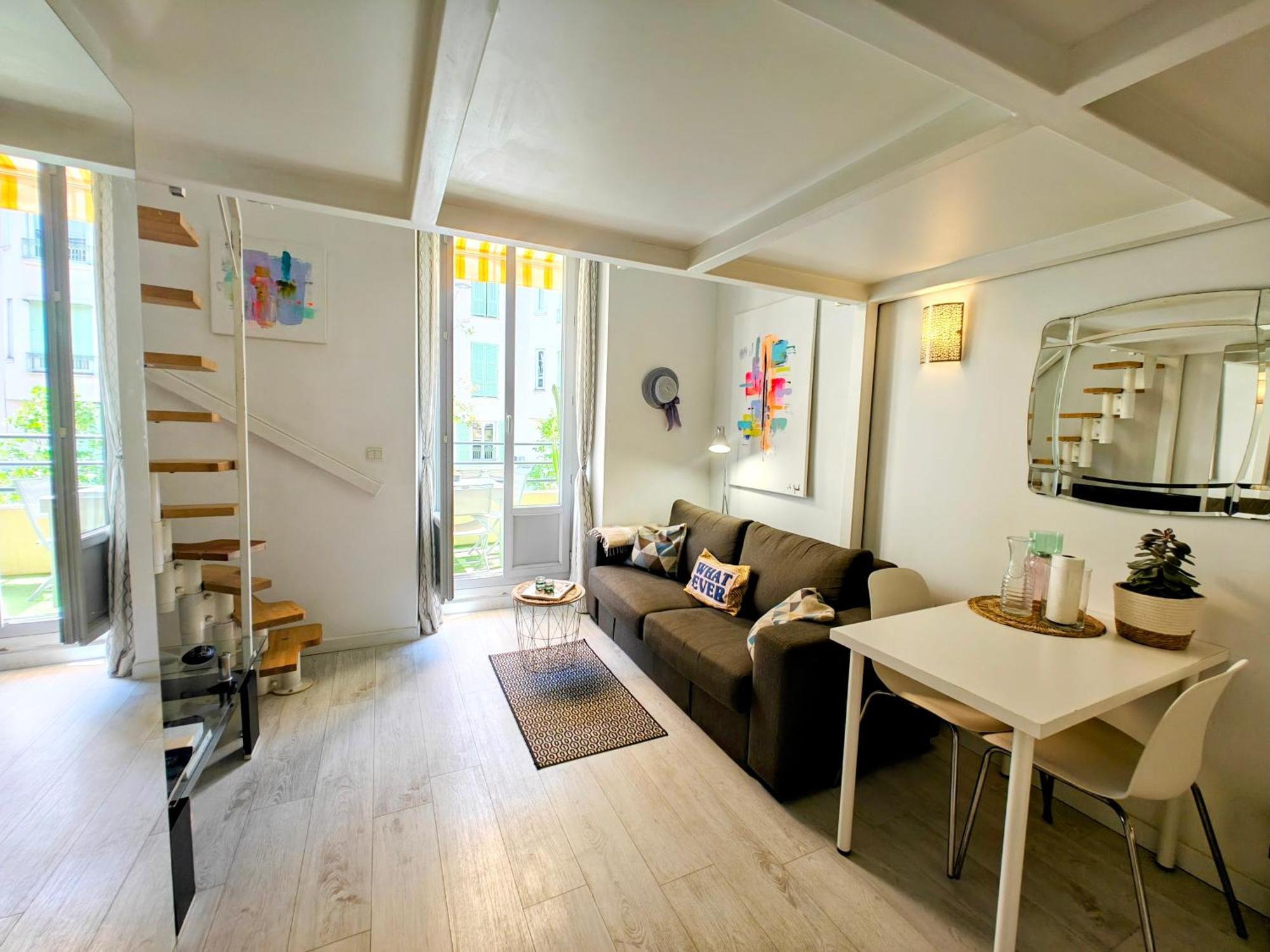 Apartamento Duplex Central Close Beaches And Shops And Balcony Niza Exterior foto